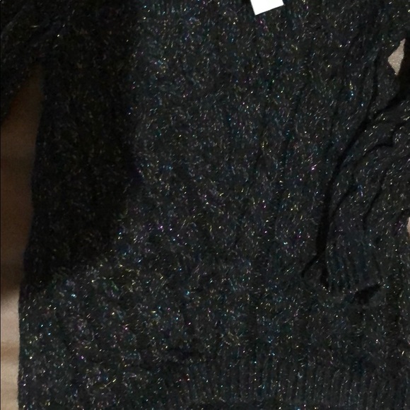 *Baby* Sweater - Picture 3 of 3